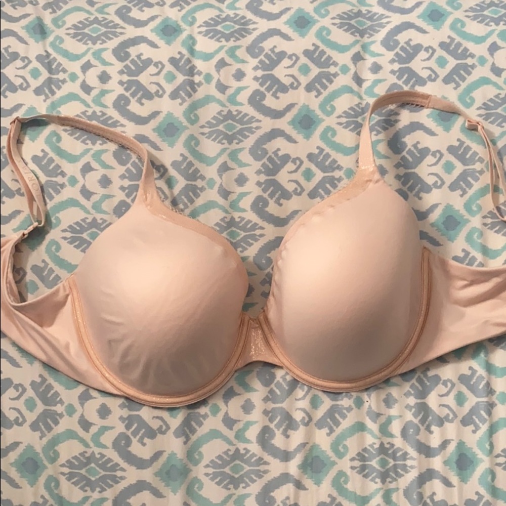 Body by Victoria’s Secret Nude Bra